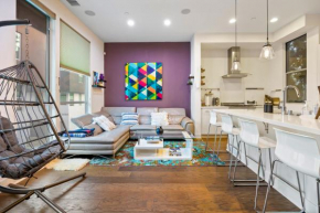 Chic Silver Lake Oasis with Breathtaking City Skyline Views, Private Rooftop & Garage